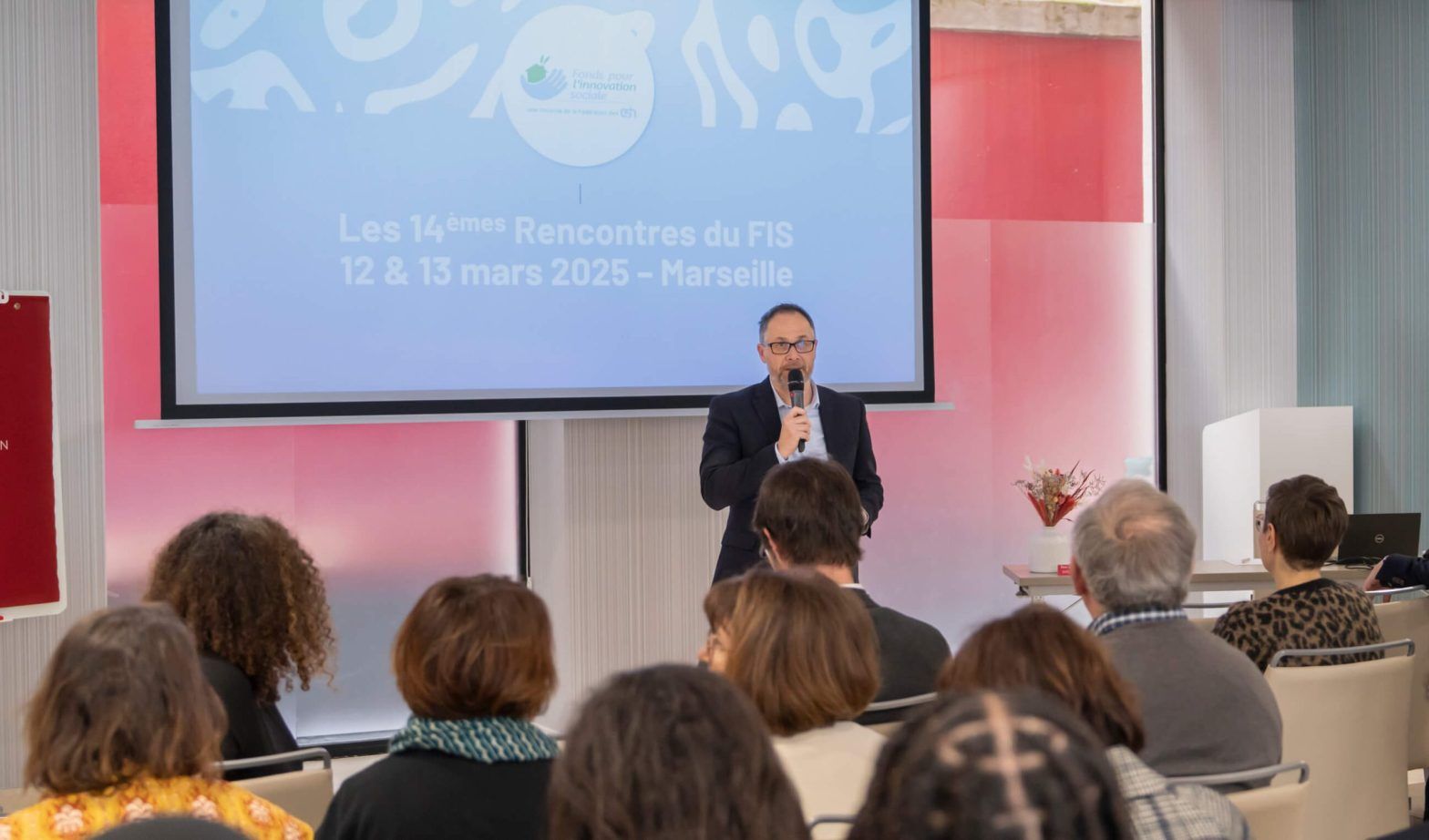Sébastien RAES, Président du directoire de Logis Méditerranée, ouvre avec un discours les 14e rencontres du FIS à Marseille