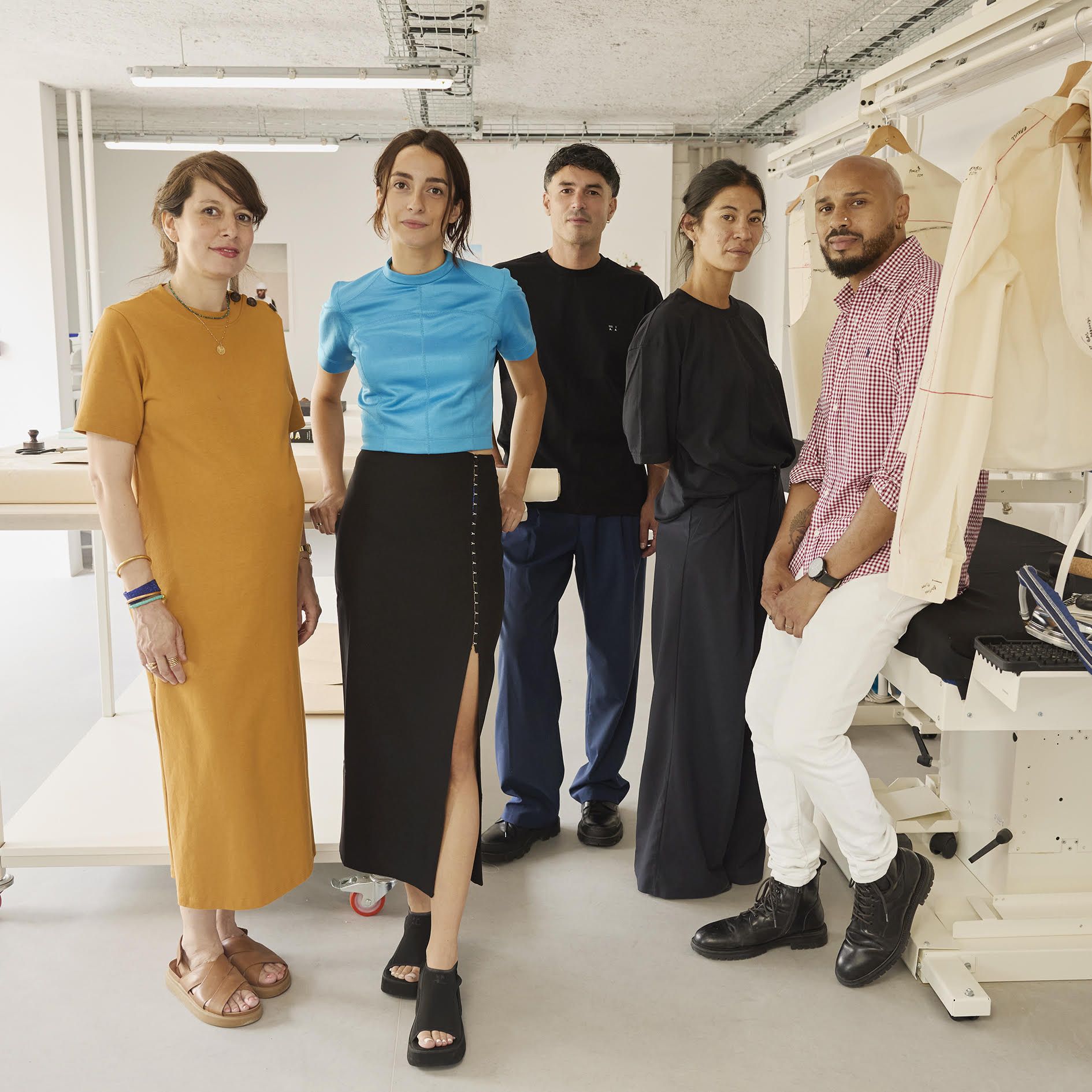 L'équipe de 0-93. Lab, dans l'atelier de mode et de design ouvert à Aulnay-sous-Bois