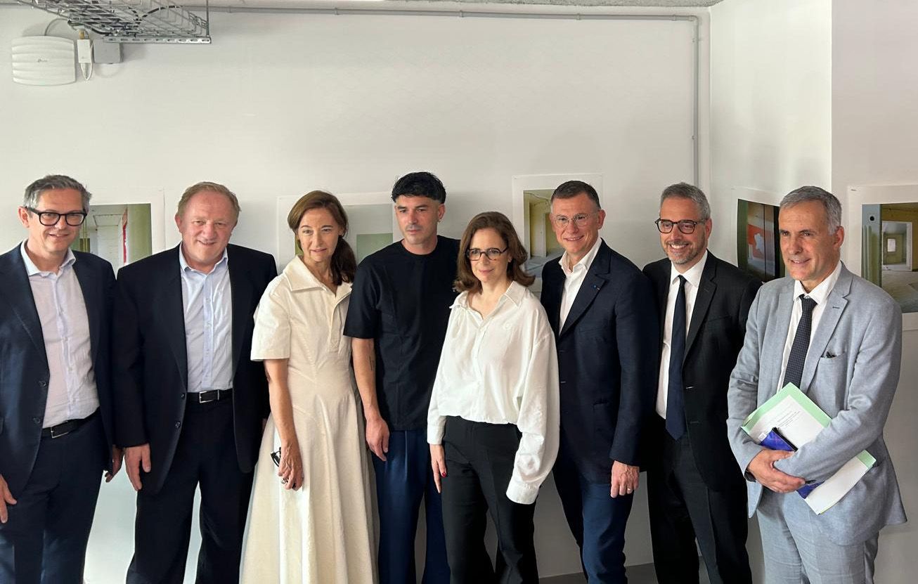 Inauguration d'un atelier de la mode et du design à Aulnay-sous-bois